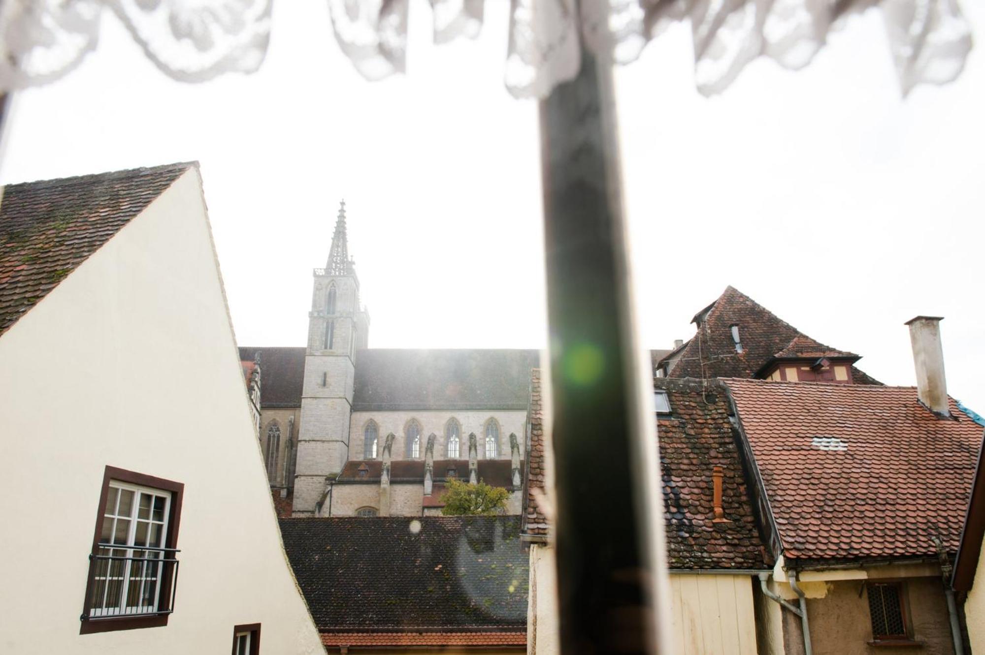 Hotel Schwarzer Adler Rothenburg ob der Tauber Bagian luar foto